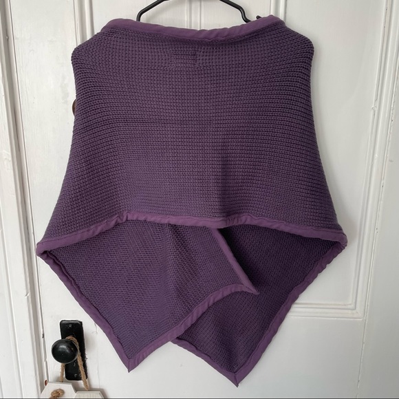 Pure Handknit Shawl - Picture 2 of 5